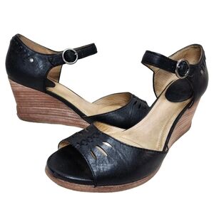 FRYE Dierdre X-Stitch Wedge Sz 8.5 Black Leather Sandals 73760